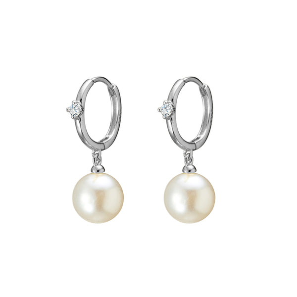 On trend Gold and Pearl Earrings