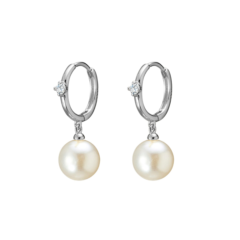 On trend Gold and Pearl Earrings